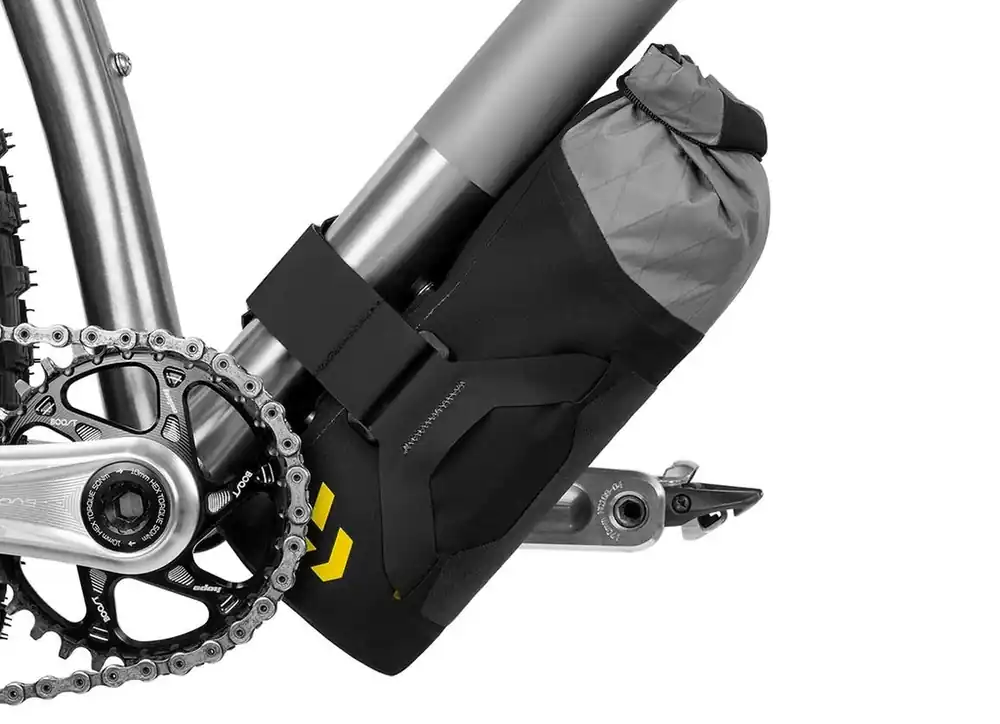 Dokud Zásoby Vydrží Brašna Apidura NEW Backcountry downtube pack (1,8l)