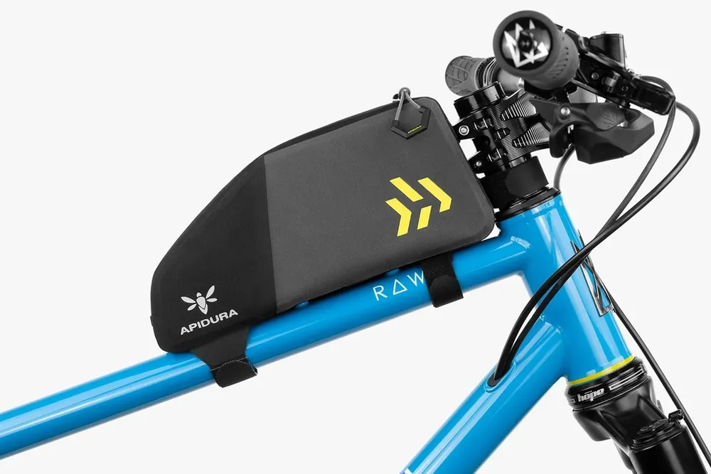 Speciální Cena Brašna Apidura NEW Backcountry top tube pack (1l)