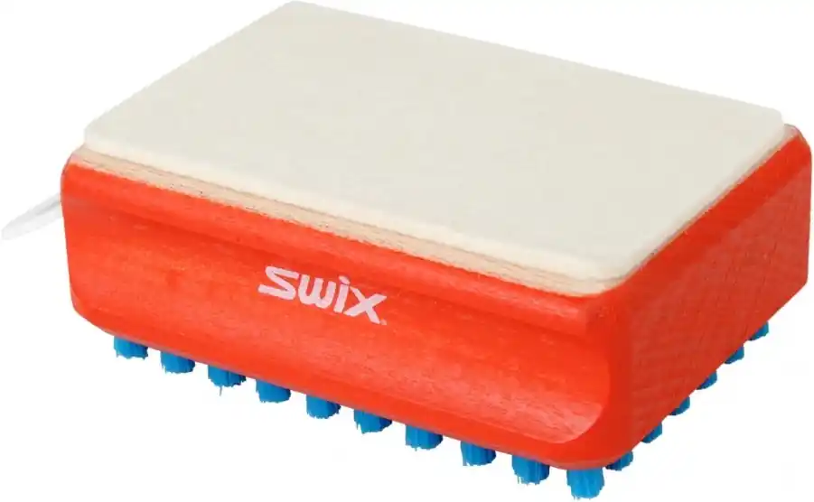 Kartáč SWIX T166B combi nylon/s jemnou bílou plstí Speciální Cena