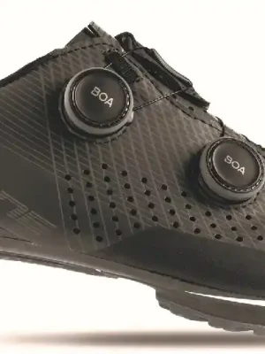Tretry GAERNE Dare Carbon matt black Ihned K Objednání