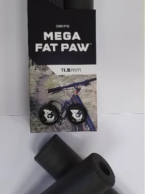 Gripy WOLF TOOTH Mega Fat Paw 11,5mm black Ověřený