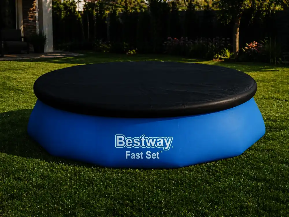 Nejprodávanější Plachta na bazén Bestway 244cm
