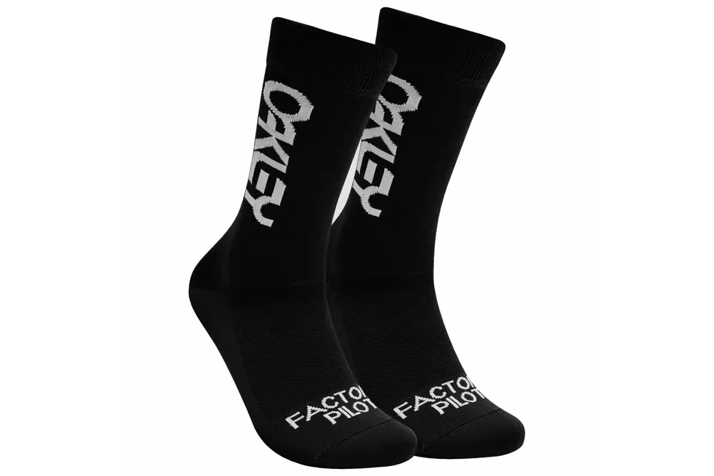 PonožkyOakley Factory Pilot MTB blackout S/35-38 Objednat Nyní
