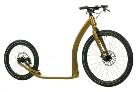 Pouze Dnes Koloběžka Crussis ONE Cobra Sport 4.2-5