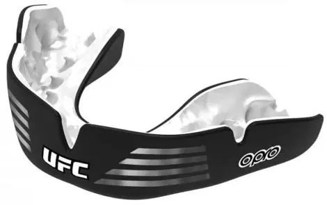 Chránič zubů OPRO INSTANT CUSTOM FIT UFC černo-stříbrná Dokud Zásoby Vydrží
